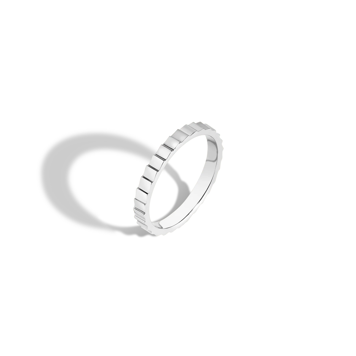 Jokabeth Jewelry Mini Infinity Ring – worn on finger close-up gold vermeil