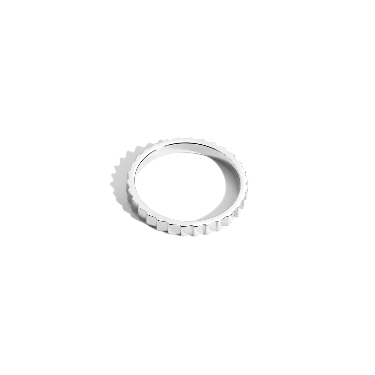 Jokabeth Jewelry Mini Infinity Ring – side profile view gold vermeil
